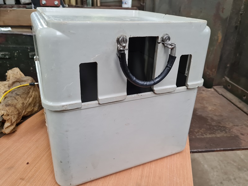 Battery box and lid